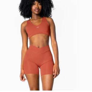 437 curve bra and v short in chili